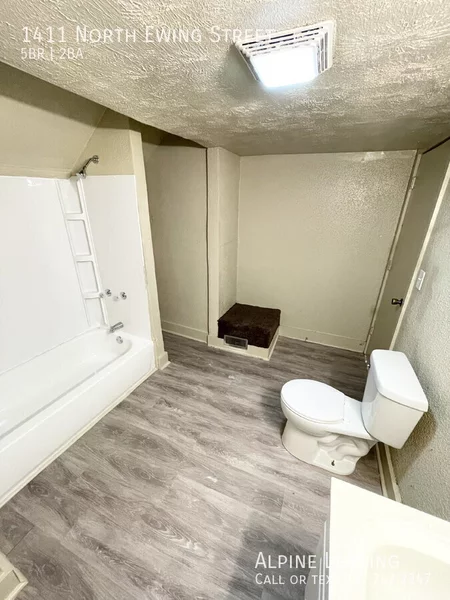 5 bedrooms apartment for rent in Martindale–Brightwood - Central Indy, Indianapolis