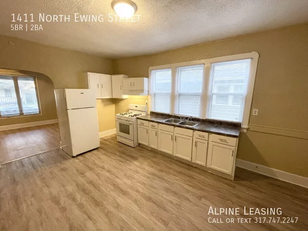 5 bedrooms apartment for rent in Martindale–Brightwood - Central Indy, Indianapolis