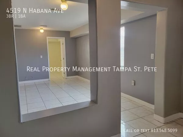 3 bedrooms apartment for rent in Macfarlane Park - West Tampa, Tampa
