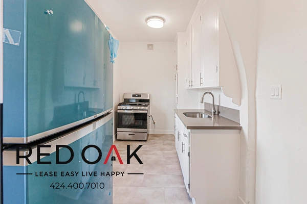 Studio Apartment for rent in Arlington Heights - Central Los Angeles, Los Angeles