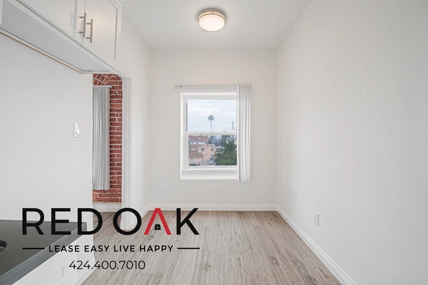 Studio Apartment for rent in Arlington Heights - Central Los Angeles, Los Angeles