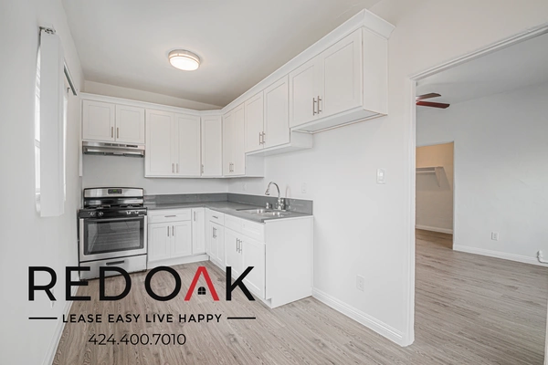 Studio Apartment for rent in Arlington Heights - Central Los Angeles, Los Angeles