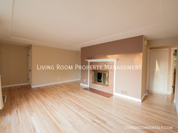 3 bedrooms apartment for rent in Foster-Powell - SE Portland, Portland