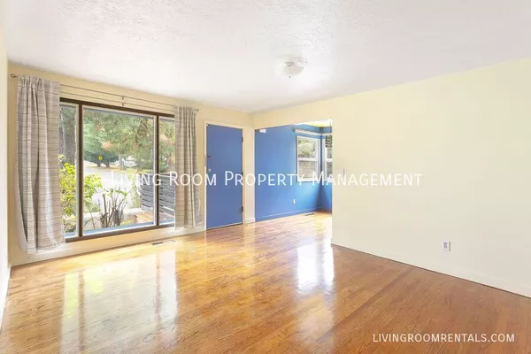 3 bedrooms apartment for rent in Kenton - North Portland, Portland