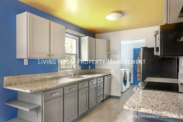 3 bedrooms apartment for rent in Kenton - North Portland, Portland