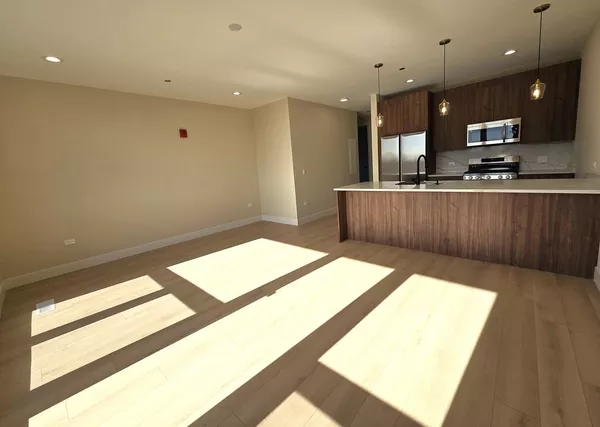 2 bedrooms apartment for rent in Irving Park - Northwest Side, Chicago