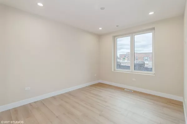 2 bedrooms apartment for rent in Irving Park - Northwest Side, Chicago