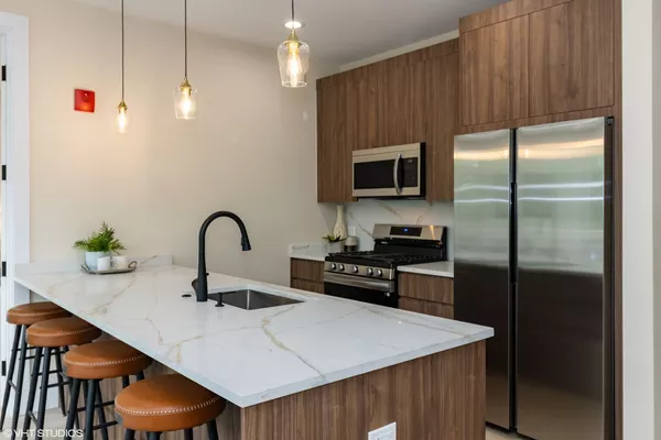 2 bedrooms apartment for rent in Irving Park - Northwest Side, Chicago