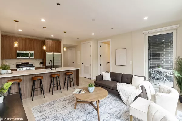 2 bedrooms apartment for rent in Irving Park - Northwest Side, Chicago