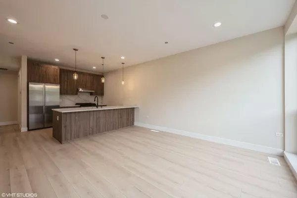 2 bedrooms apartment for rent in Irving Park - Northwest Side, Chicago