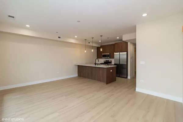 2 bedrooms apartment for rent in Irving Park - Northwest Side, Chicago