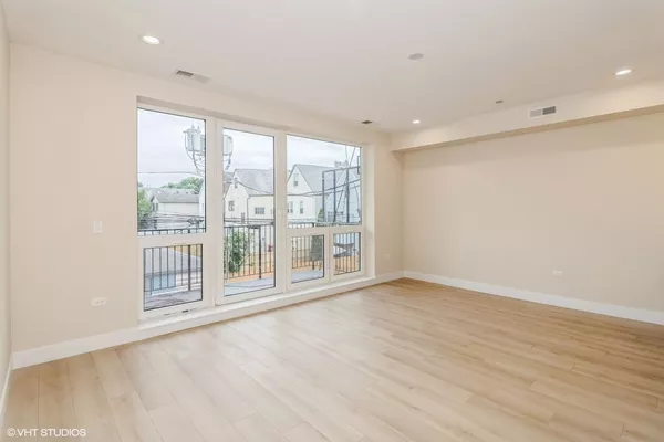 2 bedrooms apartment for rent in Irving Park - Northwest Side, Chicago