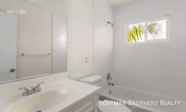 3 bedrooms apartment for rent in East Bakersfield - Central Bakersfield, Bakersfield