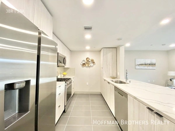 3 bedrooms apartment for rent in Sawtelle - Westside / South Bay, Los Angeles