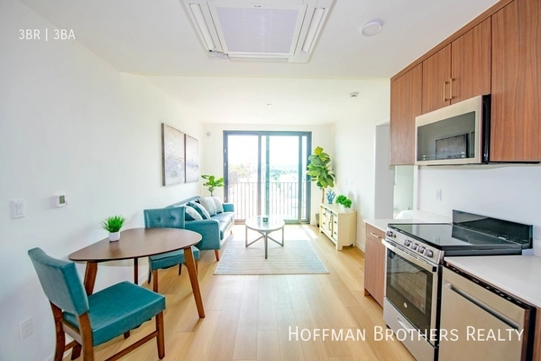 3 bedrooms apartment for rent in Mid City - Central Los Angeles, Los Angeles