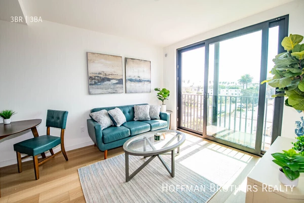 3 bedrooms apartment for rent in Mid City - Central Los Angeles, Los Angeles