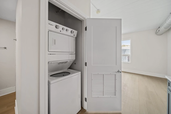 Studio Apartment for rent in Logan Square - North Side, Chicago