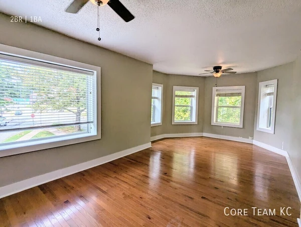 2 bedrooms apartment for rent in Midtown-Westport - KCMO, Kansas City