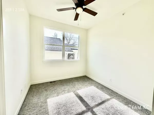 2 bedrooms apartment for rent in Midtown-Westport - KCMO, Kansas City