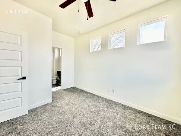 2 bedrooms apartment for rent in Midtown-Westport - KCMO, Kansas City