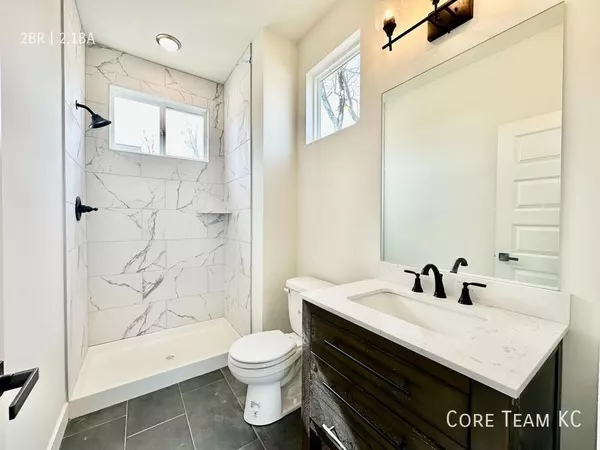 2 bedrooms apartment for rent in Midtown-Westport - KCMO, Kansas City