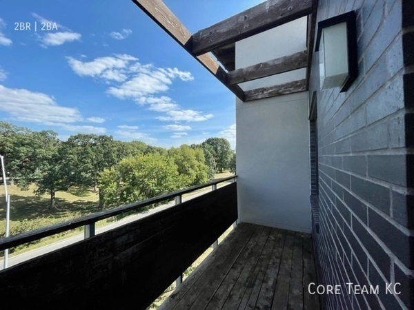 2 bedrooms apartment for rent in Midtown-Westport - KCMO, Kansas City