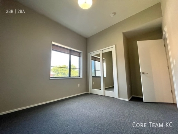 2 bedrooms apartment for rent in Midtown-Westport - KCMO, Kansas City