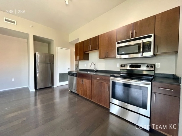 2 bedrooms apartment for rent in Midtown-Westport - KCMO, Kansas City