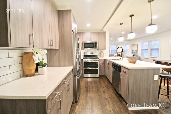 2 bedrooms apartment for rent in Midtown-Westport - KCMO, Kansas City