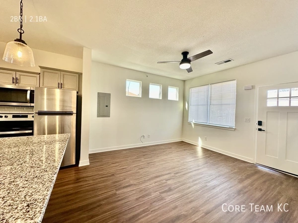 2 bedrooms apartment for rent in Midtown-Westport - KCMO, Kansas City