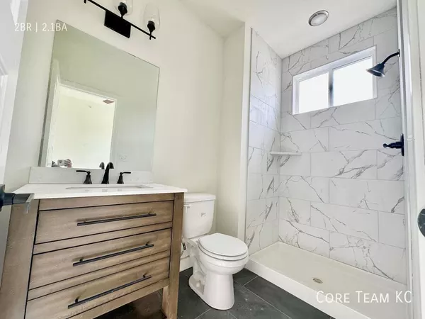 2 bedrooms apartment for rent in Midtown-Westport - KCMO, Kansas City