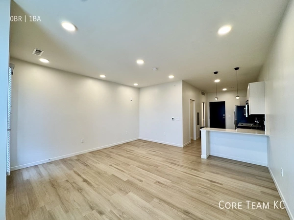 Studio Apartment for rent in Armour Hills - KCMO, Kansas City