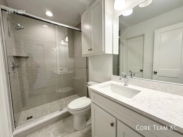 2 bedrooms apartment for rent in Waldo - KCMO, Kansas City