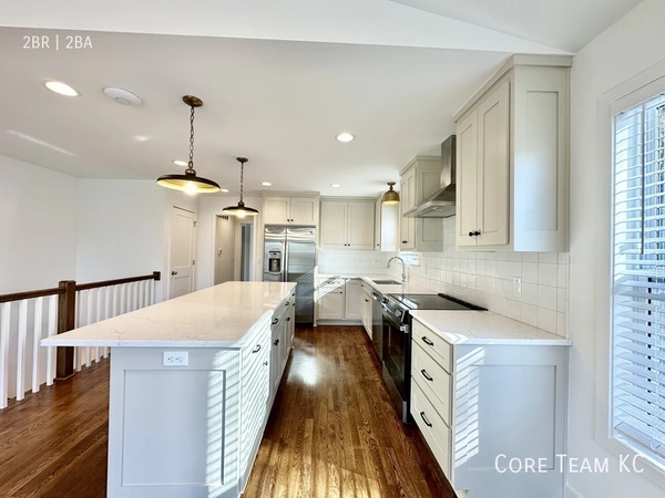 2 bedrooms apartment for rent in Waldo - KCMO, Kansas City