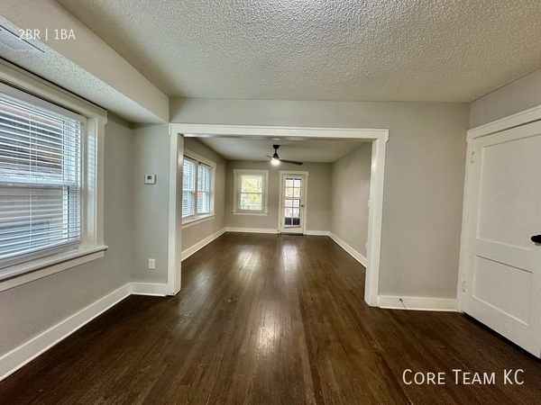 2 bedrooms apartment for rent in Longfellow - KCMO, Kansas City