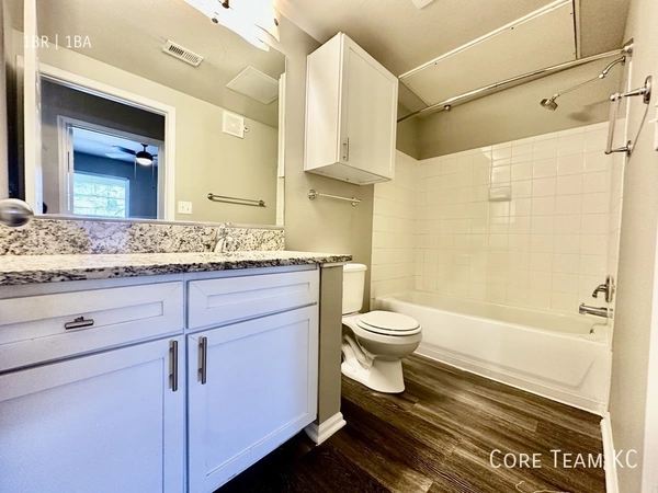 1 bedroom apartment for rent in Midtown-Westport - KCMO, Kansas City