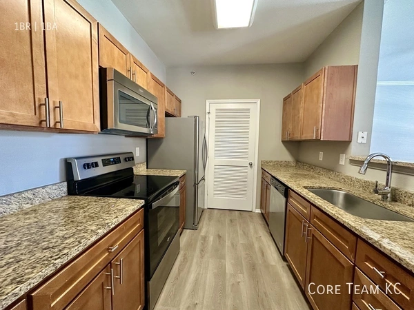 1 bedroom apartment for rent in Midtown-Westport - KCMO, Kansas City