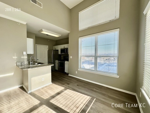 2 bedrooms apartment for rent in Midtown-Westport - KCMO, Kansas City