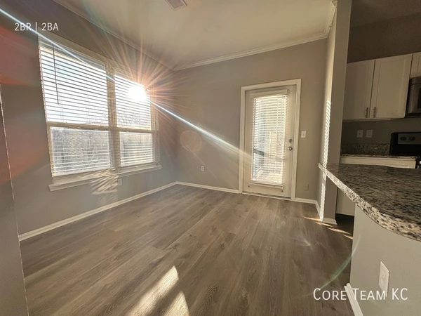 2 bedrooms apartment for rent in Midtown-Westport - KCMO, Kansas City