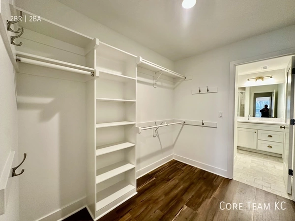 2 bedrooms apartment for rent in Waldo - KCMO, Kansas City