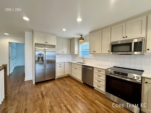 2 bedrooms apartment for rent in Waldo - KCMO, Kansas City