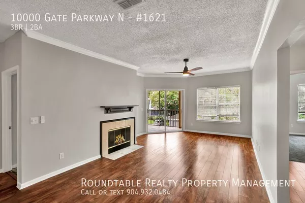 3 bedrooms apartment for rent in Tinseltown - Southside, Jacksonville