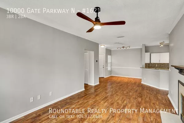 3 bedrooms apartment for rent in Tinseltown - Southside, Jacksonville