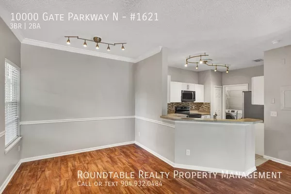 3 bedrooms apartment for rent in Tinseltown - Southside, Jacksonville