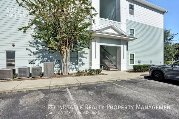 3 bedrooms apartment for rent in Deerwood - Southside, Jacksonville