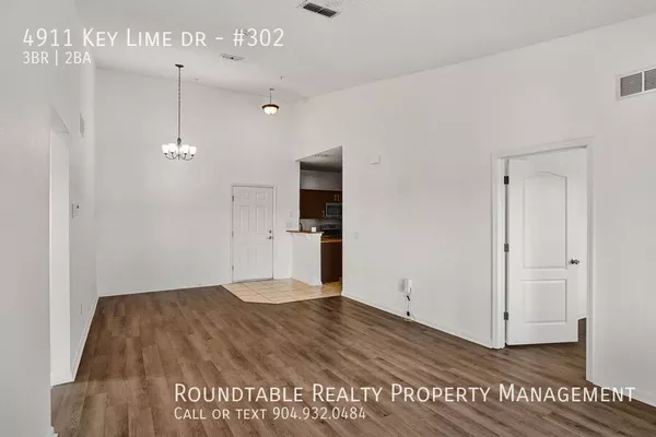 3 bedrooms apartment for rent in Deerwood - Southside, Jacksonville