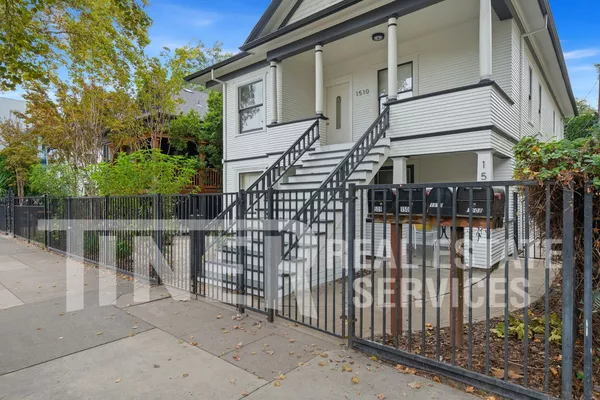 3 bedrooms apartment for rent in Mansion Flats - Central SAC, Sacramento