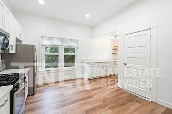 3 bedrooms apartment for rent in Mansion Flats - Central SAC, Sacramento