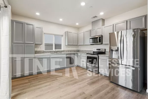 3 bedrooms apartment for rent in South Natomas - North SAC, Sacramento