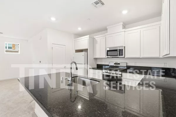 3 bedrooms apartment for rent in Vinyard - Outer SAC, Sacramento